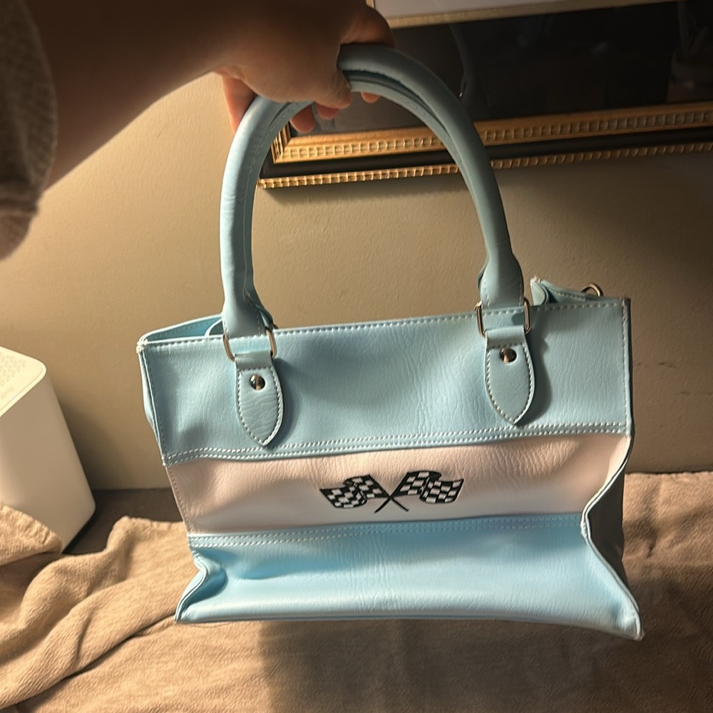 Bag - Picture 2 of 15
